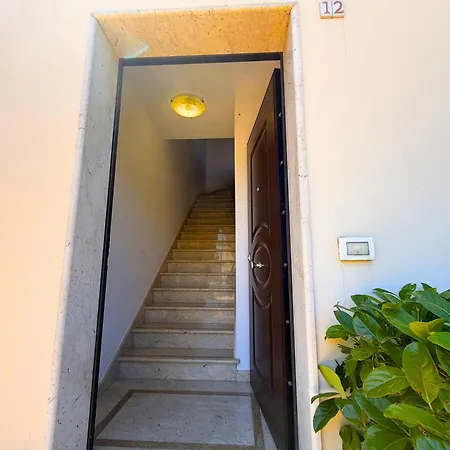 23 Nodi Skyline - With Free Parking Tropea