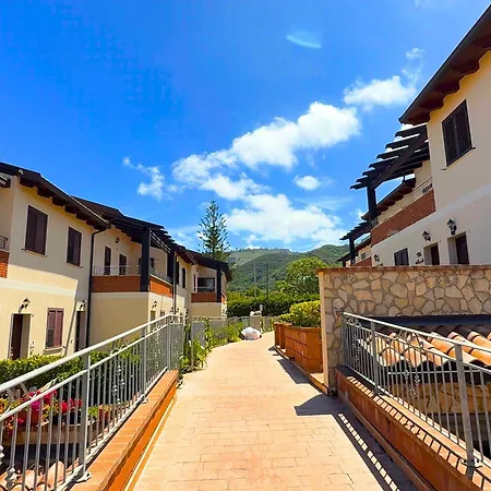 23 Nodi Skyline - With Free Parking Tropea
